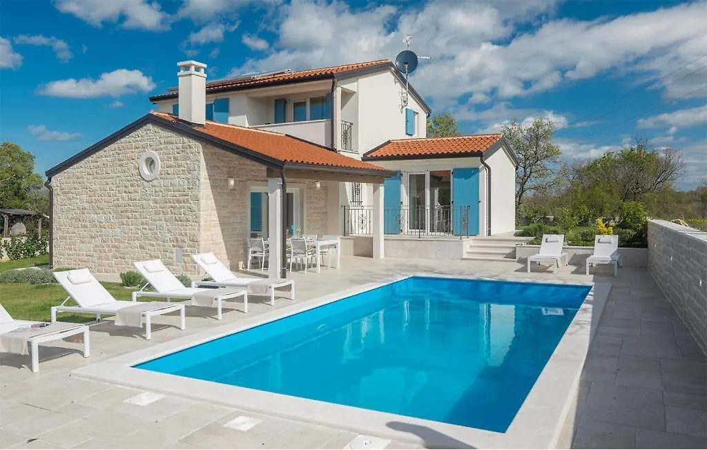 Villa Paulina Kaštel