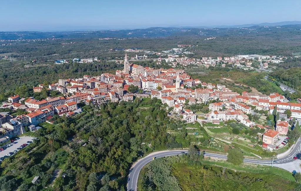 Villa Paulina Kaštel 0*,
