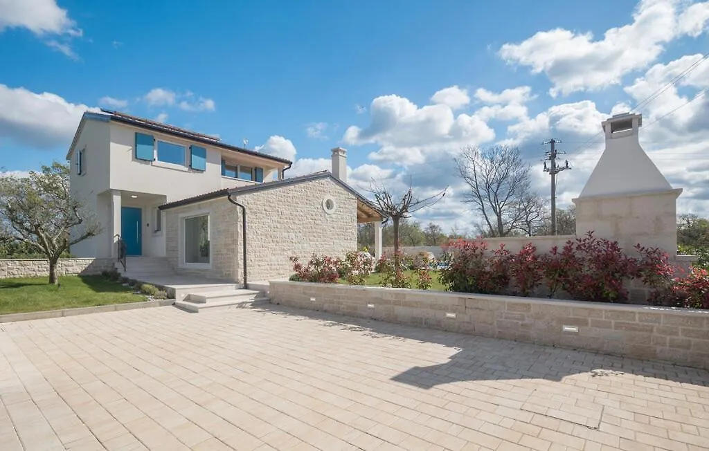 Villa Paulina Kaštel