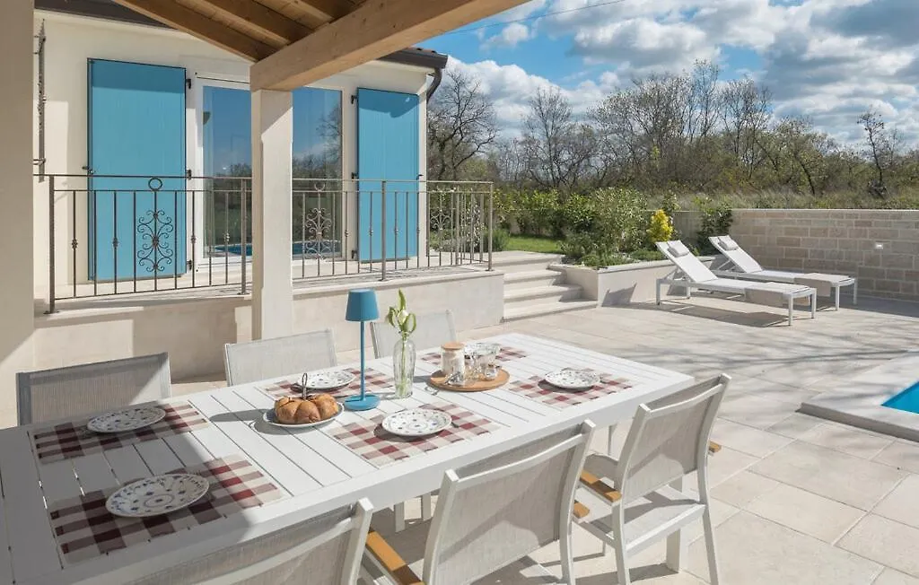 Villa Paulina Kaštel